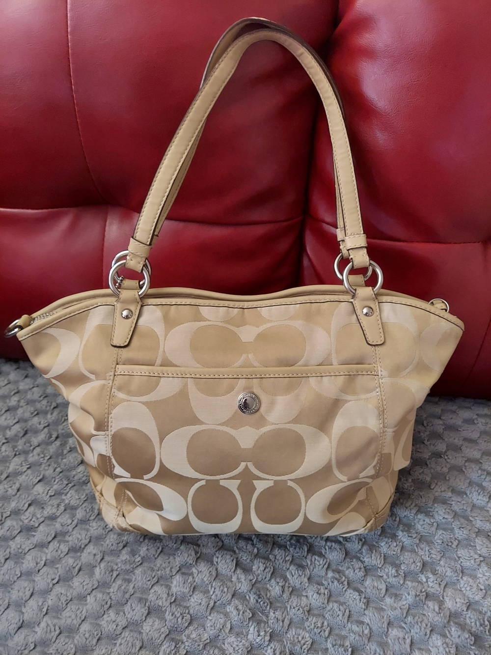 Coach Beige Signature Tote with Turn-Lock Closure - Picture 3 of 7